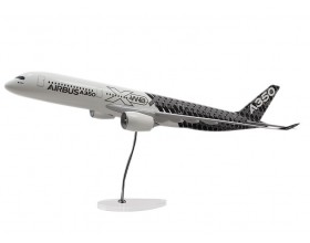 A350 XWB Carbon livery 1:100 scale model